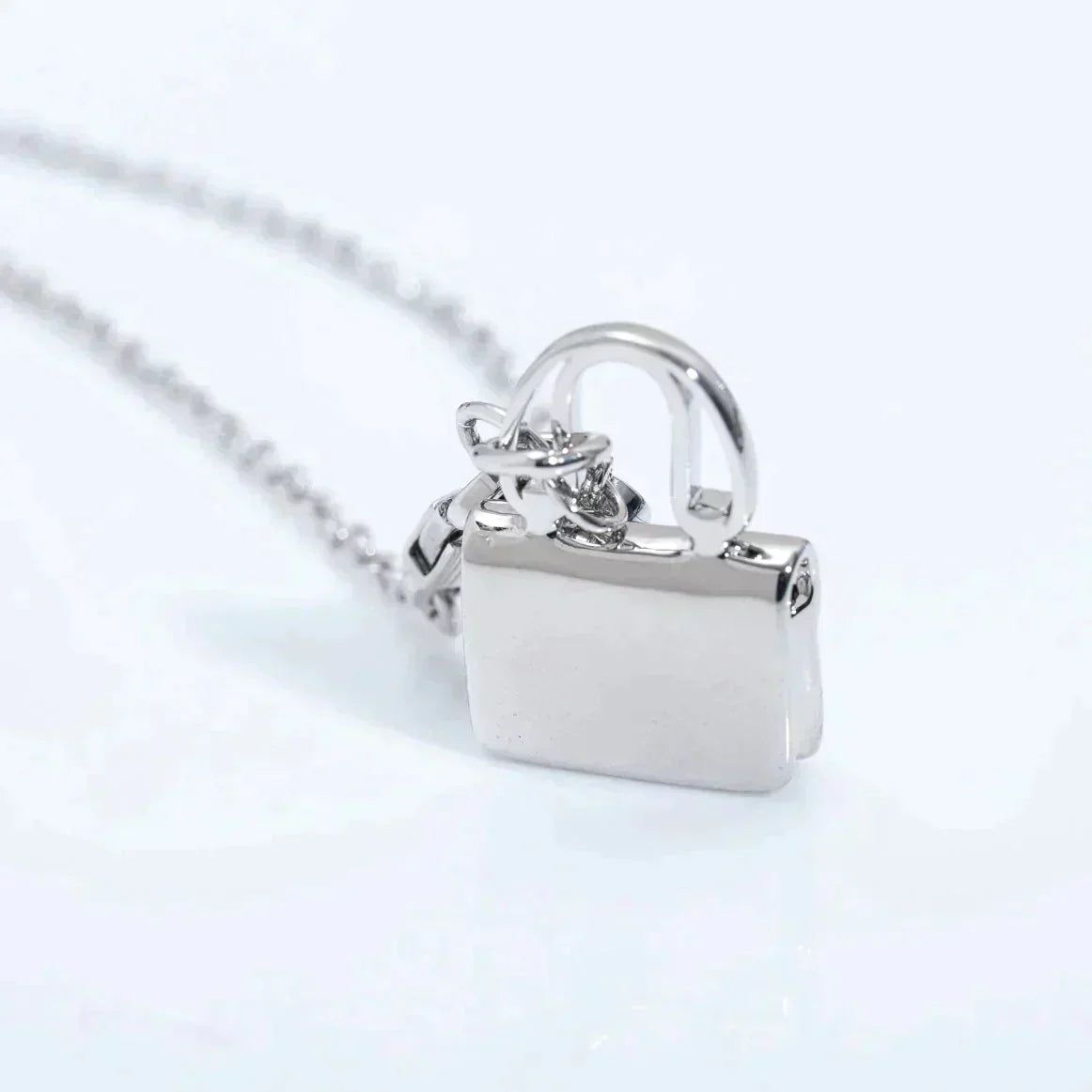 [BIJOUX]AMULETTE PEDANT SILVER NECKLACE