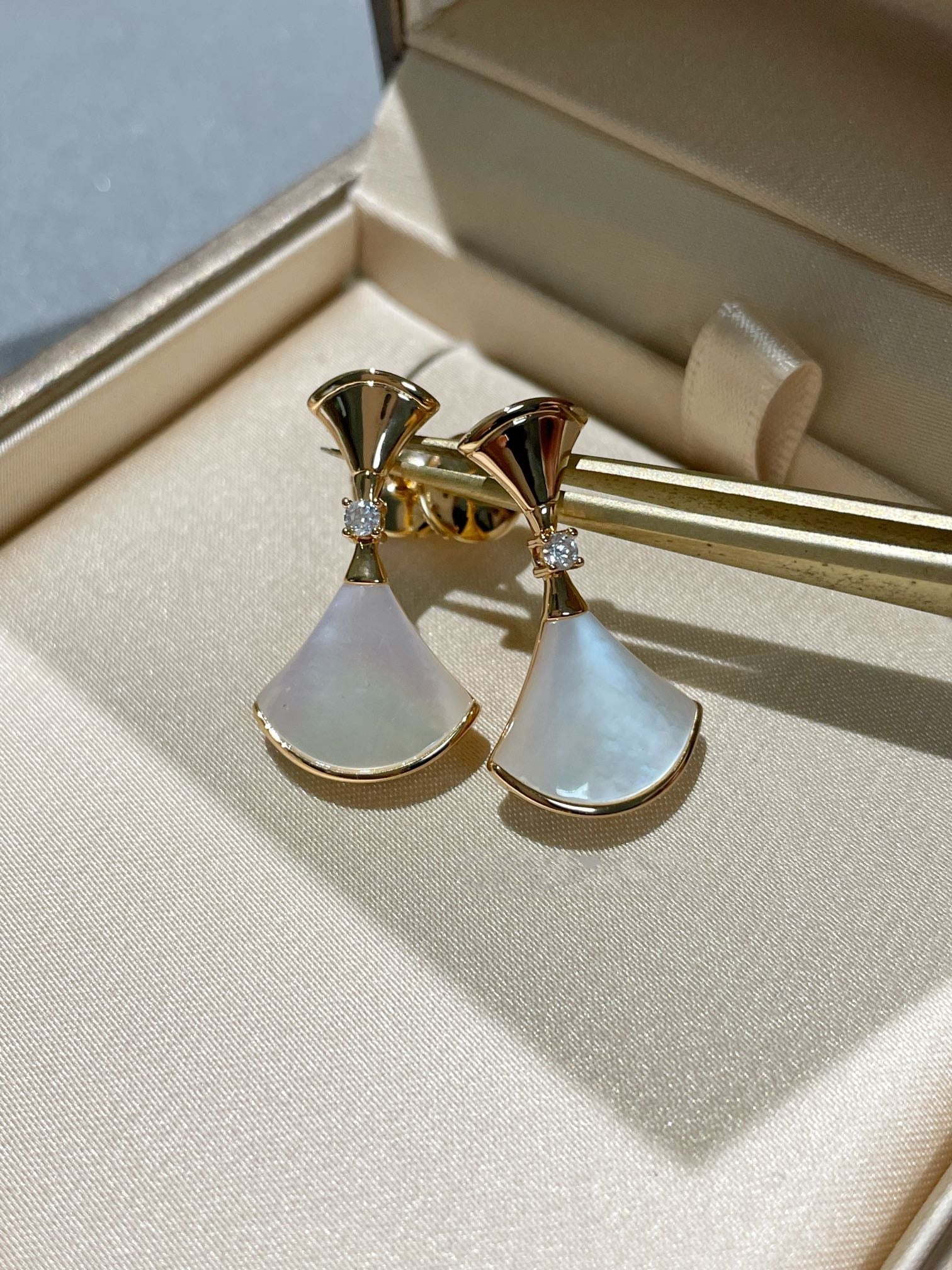 [BIJOUX] BOUCLES D'OREILLES DREAM MOP 1 DIAMANT