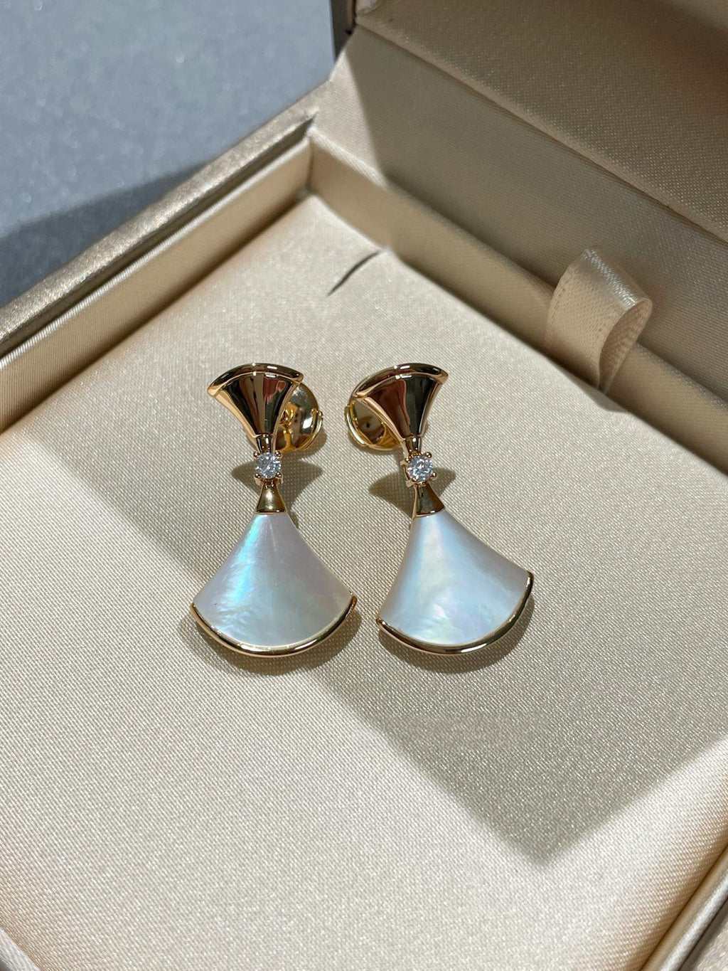 [BIJOUX] BOUCLES D'OREILLES DREAM MOP 1 DIAMANT