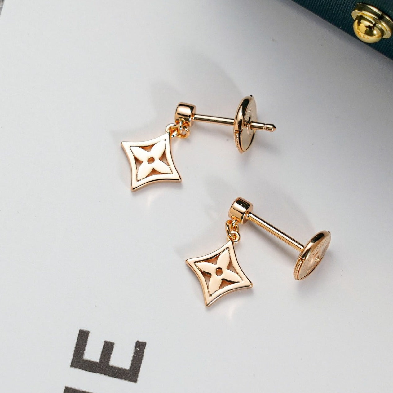 [BIJOUX]BOUCLES D'OREILLES ÉTOILE OR