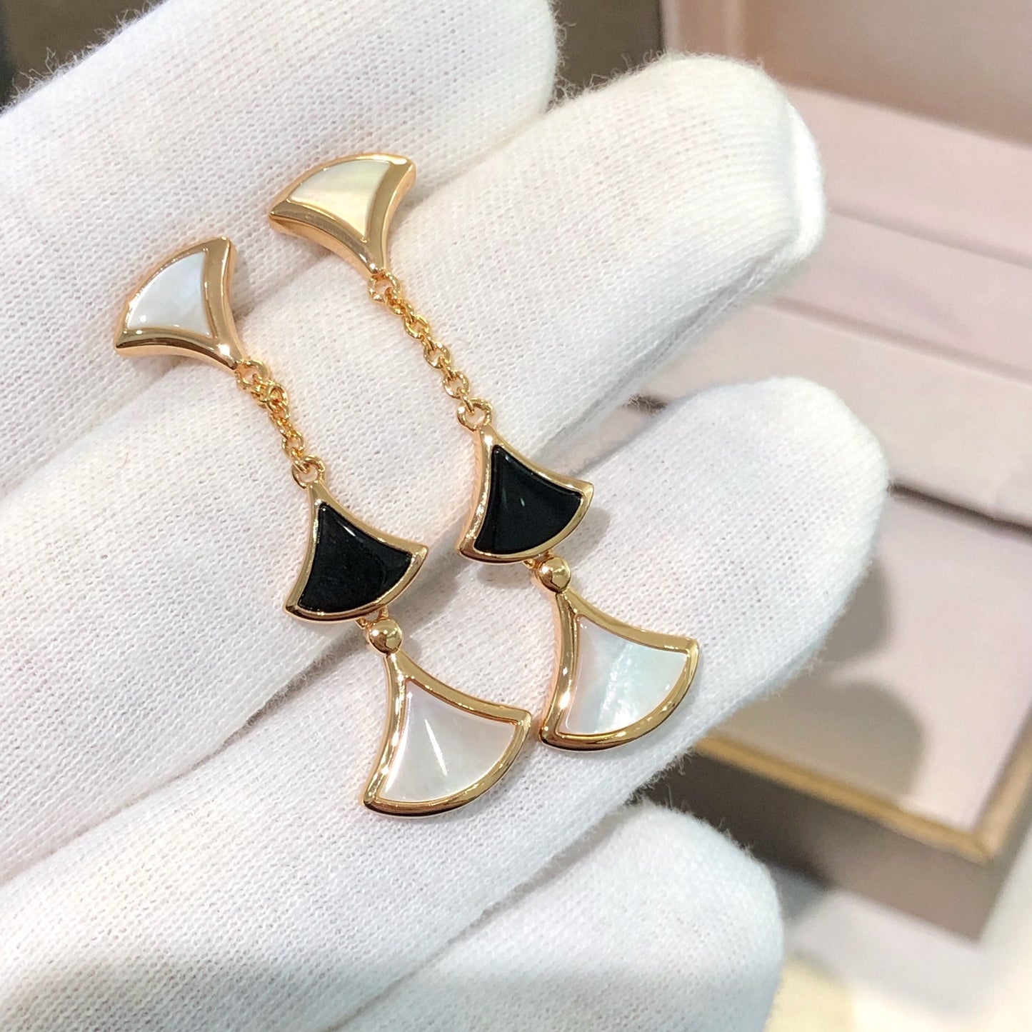 [BIJOUX]DREAM EARRINGS 3 MOTIFS ONYX MOP PINK GOLD