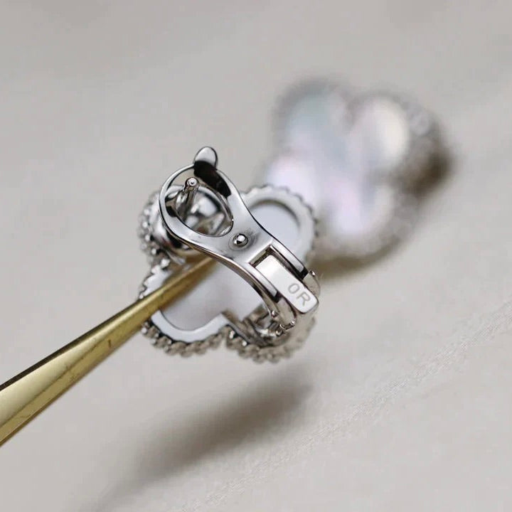 [BIJOUX]CLOVER MEDIUM 1 MOTIFS  WHITE MOP EARRINGS SILVER