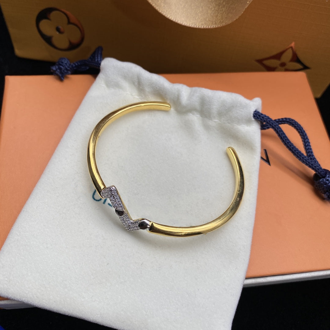 [BIJOUX]BRACELET OUVERT EN OR DIAMANT VOLTE UPITE DOWN