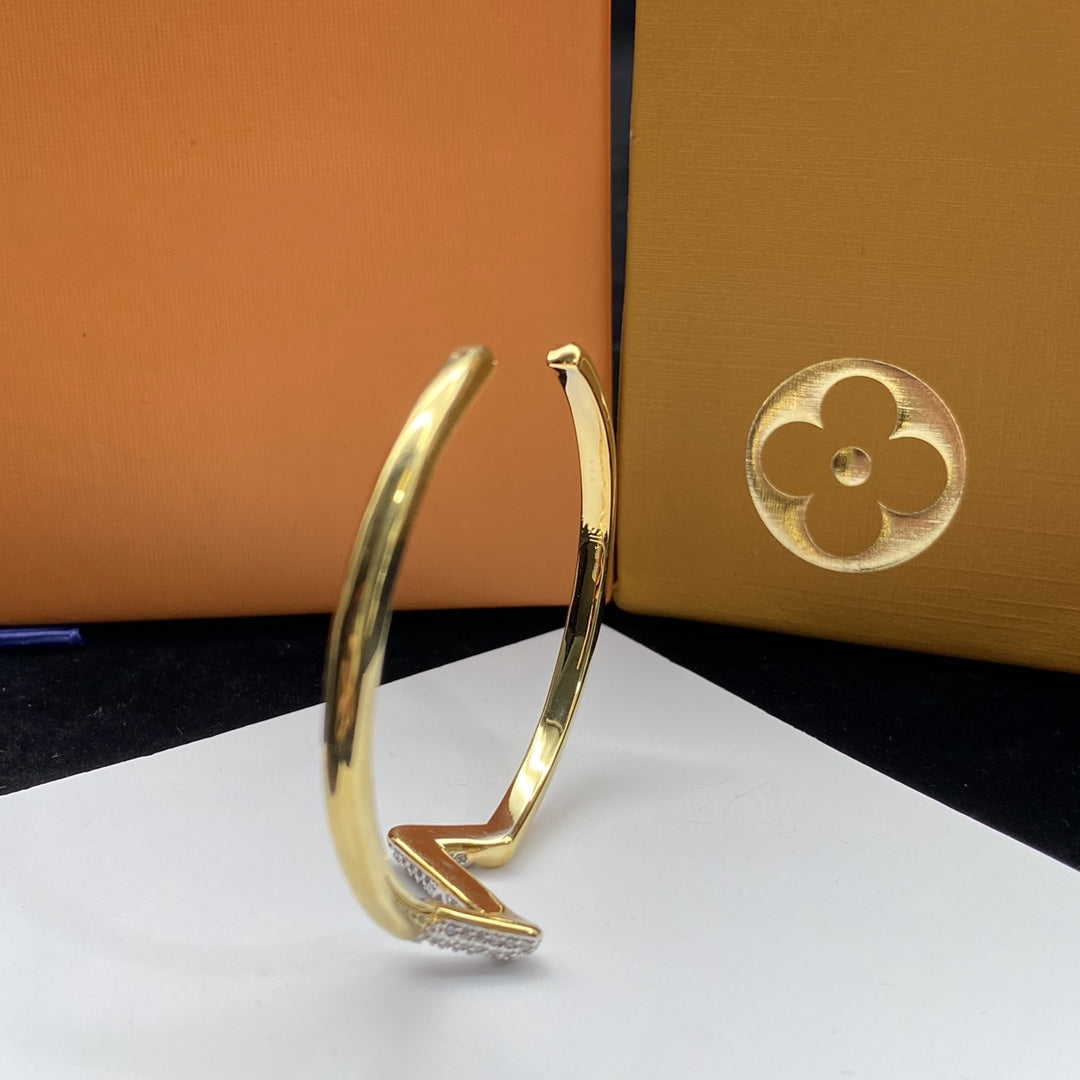 [BIJOUX]VOLTE UPSITE DOWN DIAMOND GOLD OPEN BRACELET