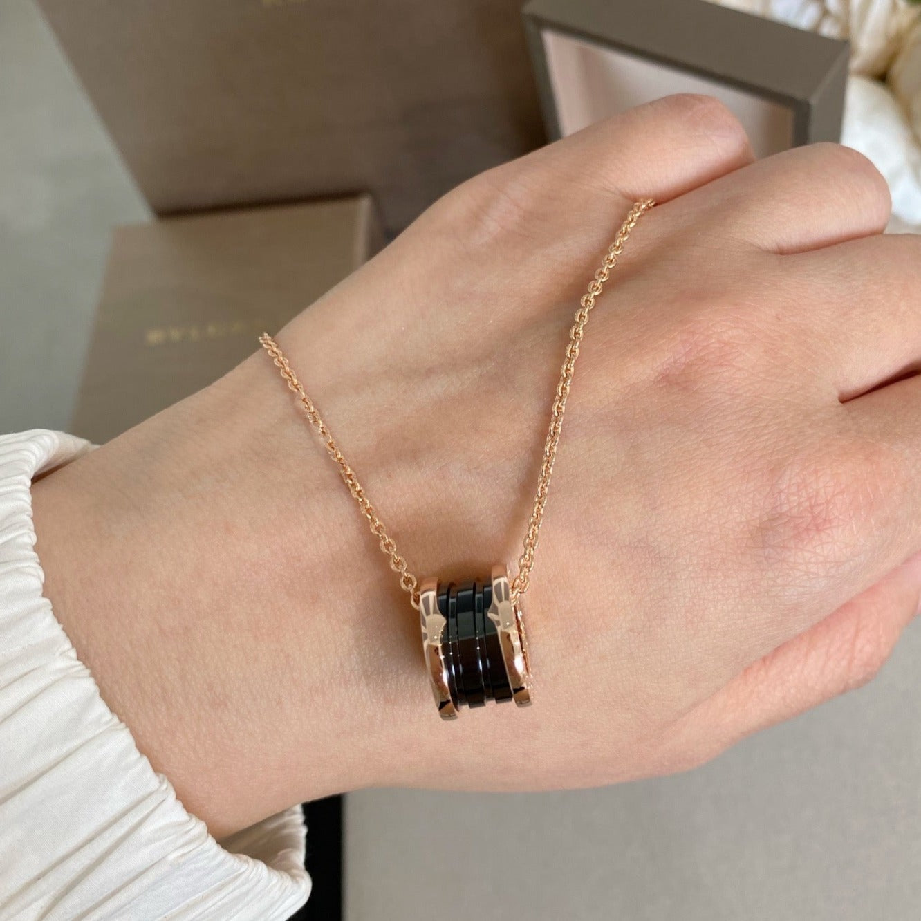 [BIJOUX]ZERO 1 BLACK CERAMIC PINK GOLD NECKLACE
