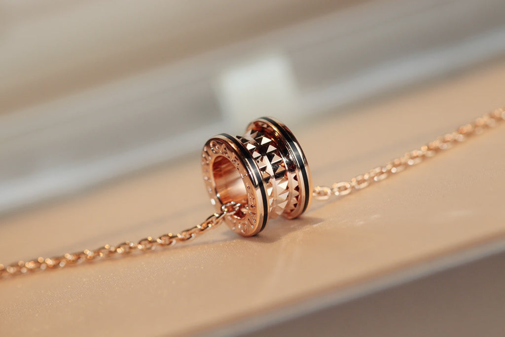 [BIJOUX]ZERO 1 ROCK PEDANT PINK GOLD BLACK NECKLACE