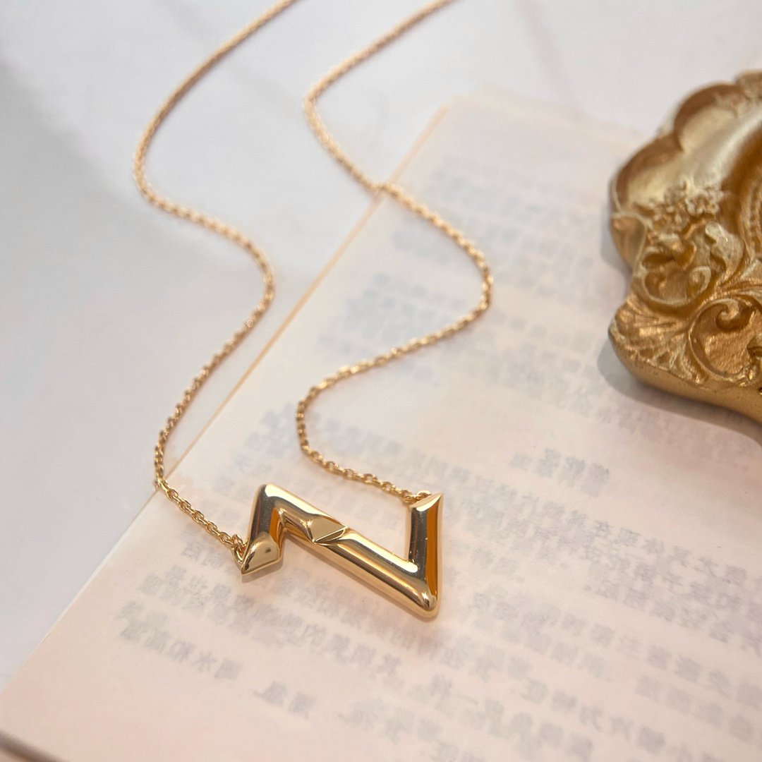 [BIJOUX] COLLIER VOLTE À L'ENVERS