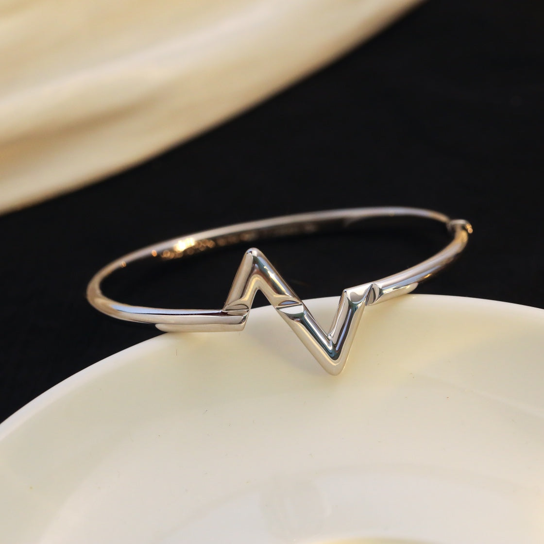 [BIJOUX]BRACELET VOLTE UPSITE DOWN