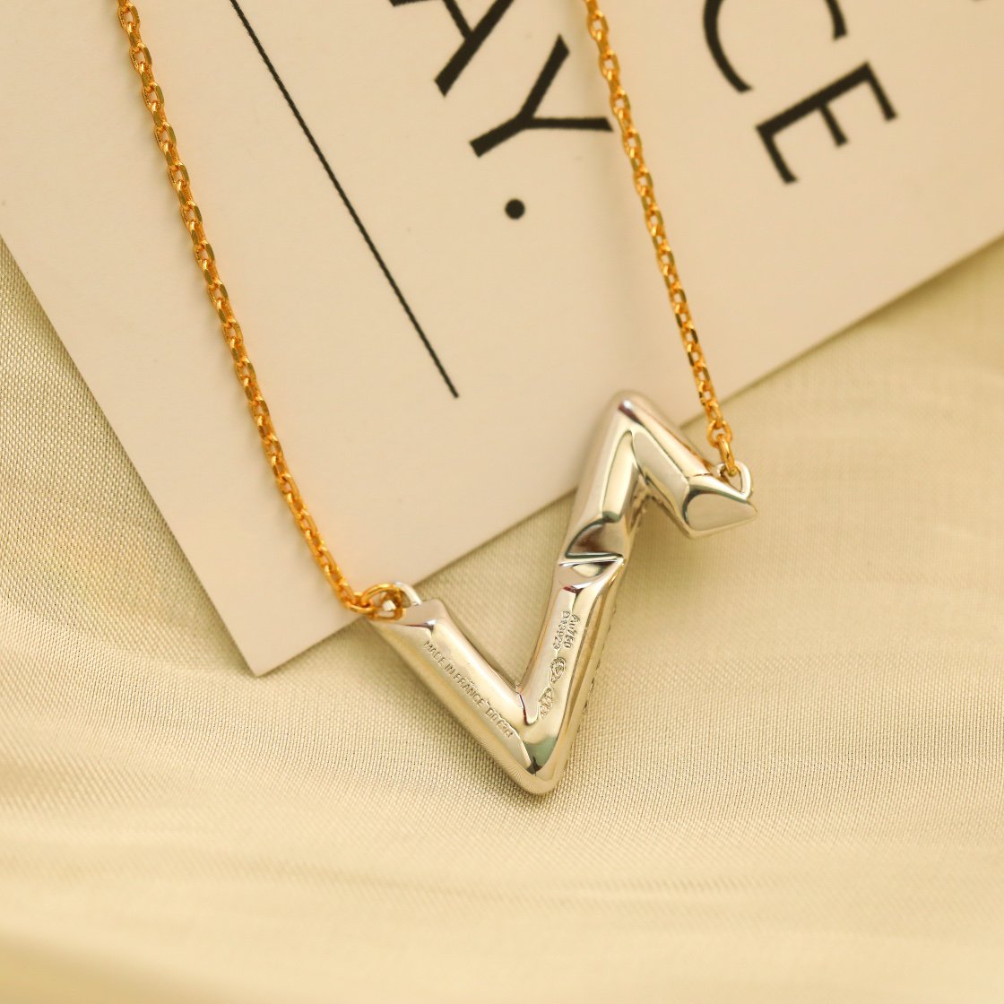 [BIJOUX]VOLT SILVER DIAMOND PEDANT NECKLACE