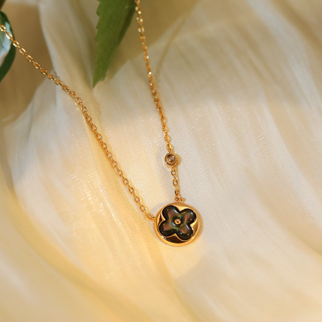 [BIJOUX] COLLIER PENDENTIF SOLEIL OR ROSE 1 DIAMANT