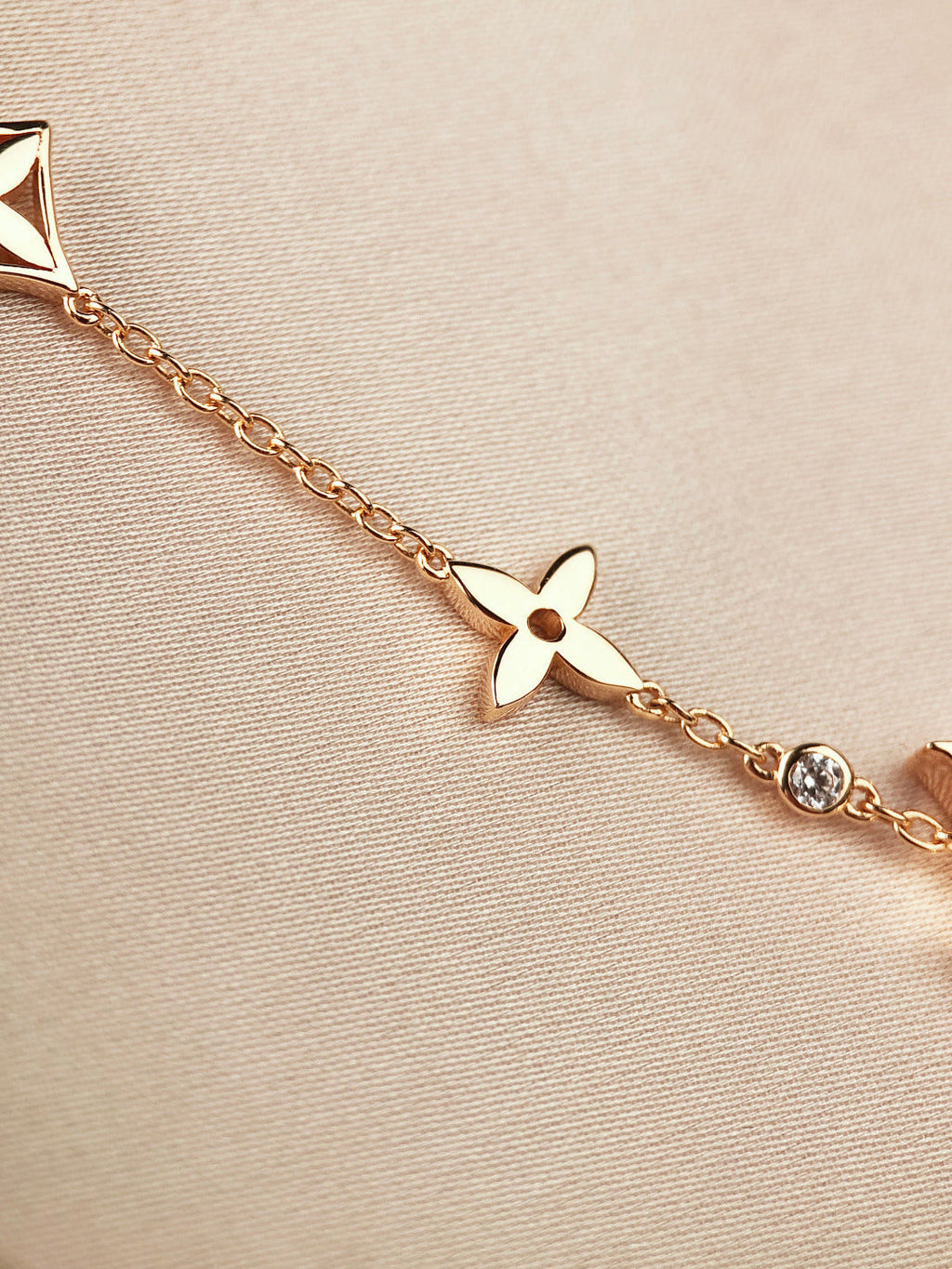 [BIJOUX]BRACELET EN OR 7 MOTIFS ÉTOILE ET SOLEIL