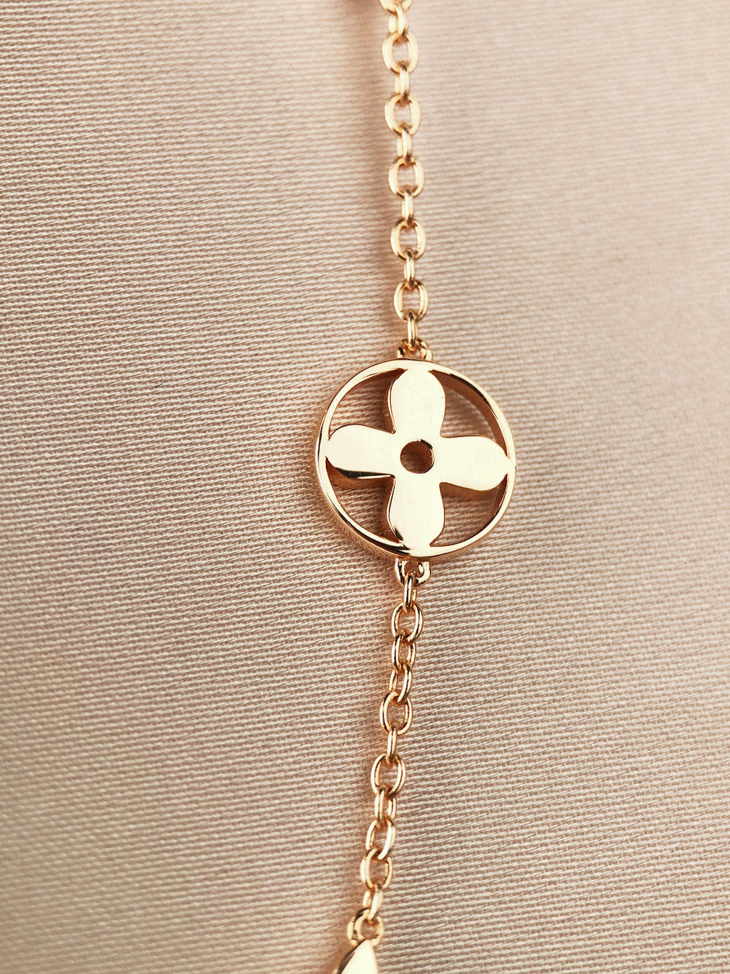 [BIJOUX]BRACELET EN OR 7 MOTIFS ÉTOILE ET SOLEIL