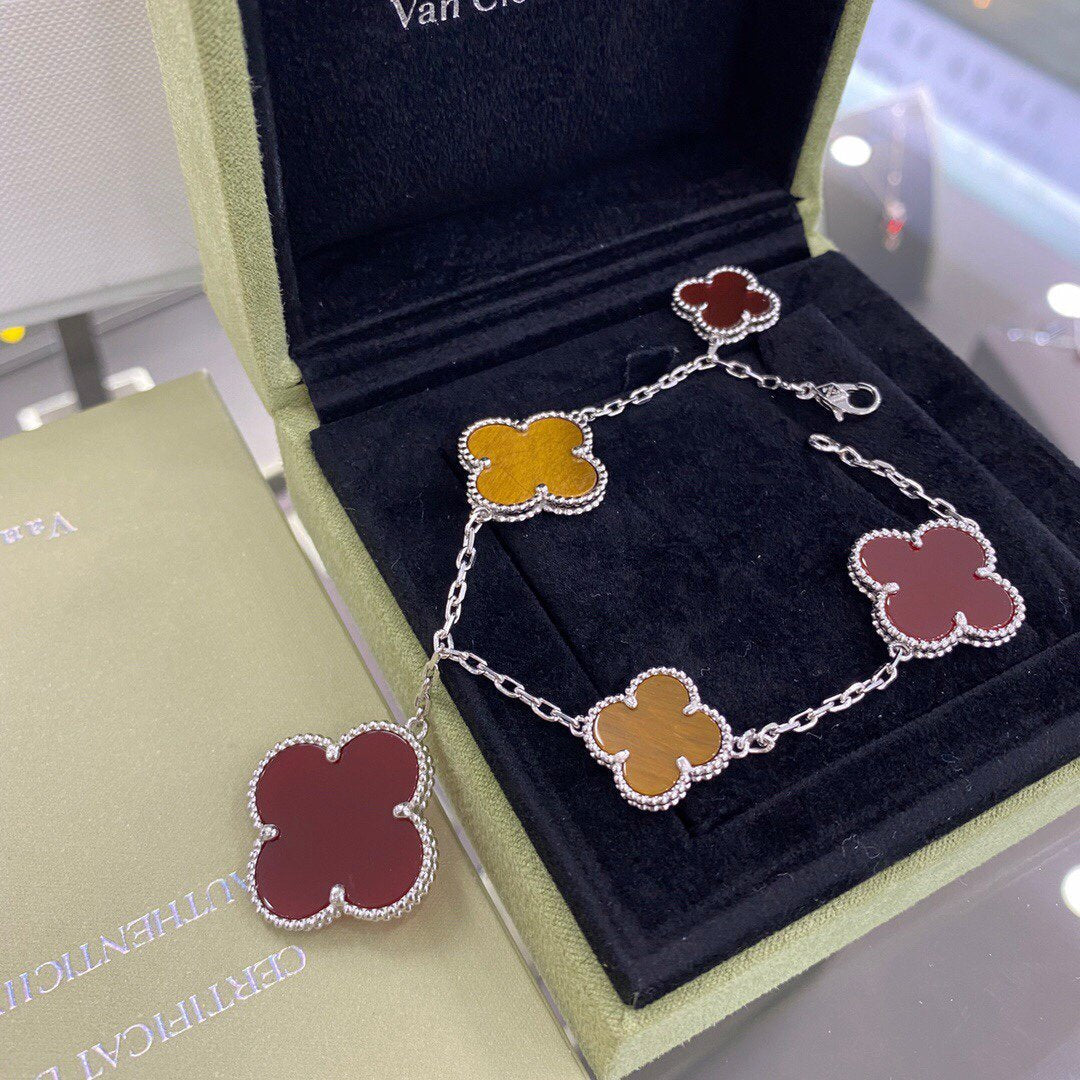 [Topon]CLOVER 5 MOTIFS SIVLER CARNELIAN TIGER EYE BRACELET