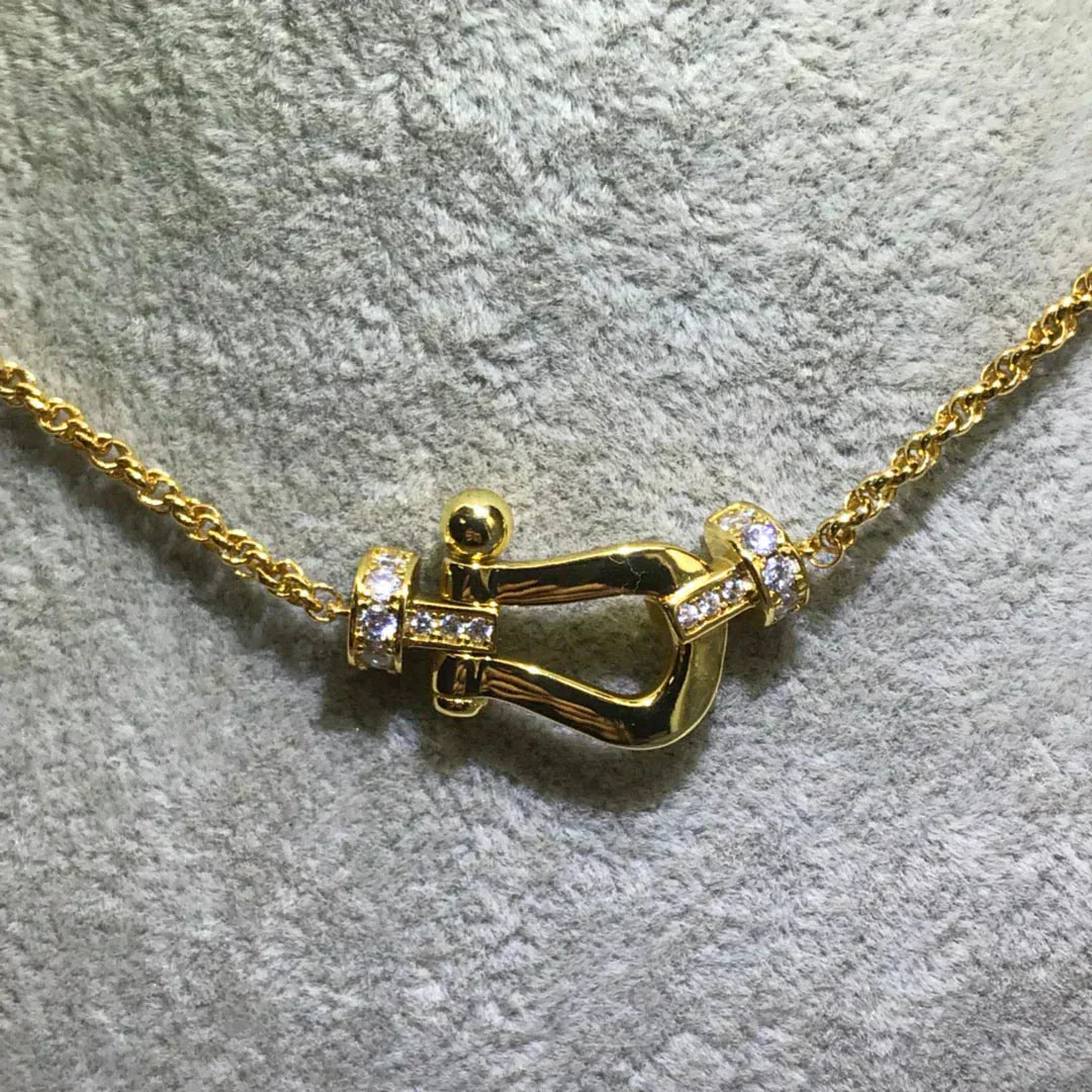 [BIJOUX]COLLIER DIAMANTS FORCE 10