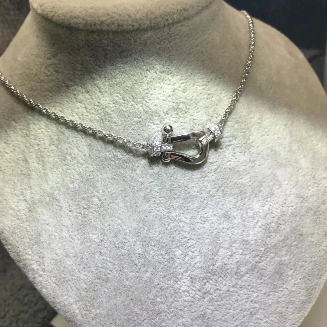 [BIJOUX]COLLIER DIAMANTS FORCE 10