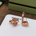 [Topon]CLOVER MEDIUM STUD EARRINGS