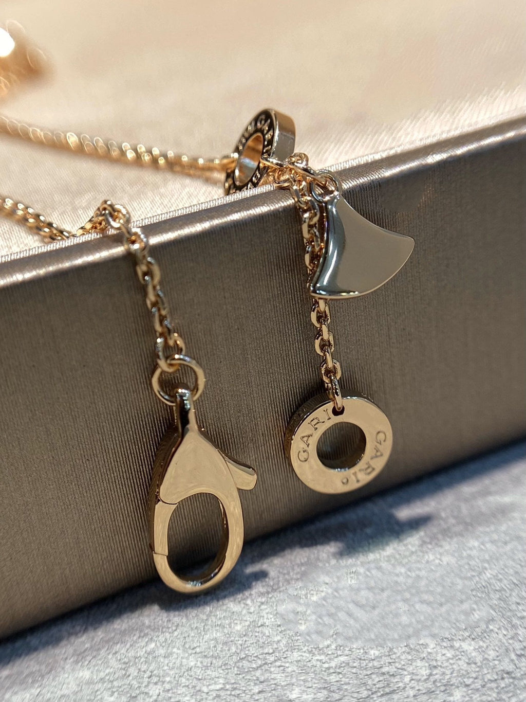 [BIJOUX]DREAM MOP DIAMOND PAVED PINK GOLD NECKLACE