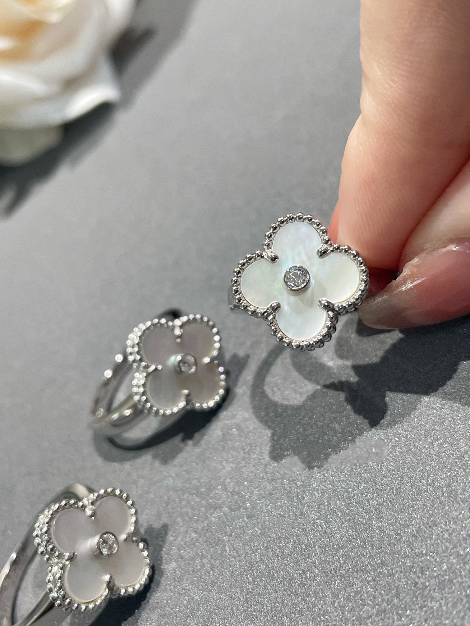 [BIJOUX]CLOVER SILVER MOP DIAMOND RING