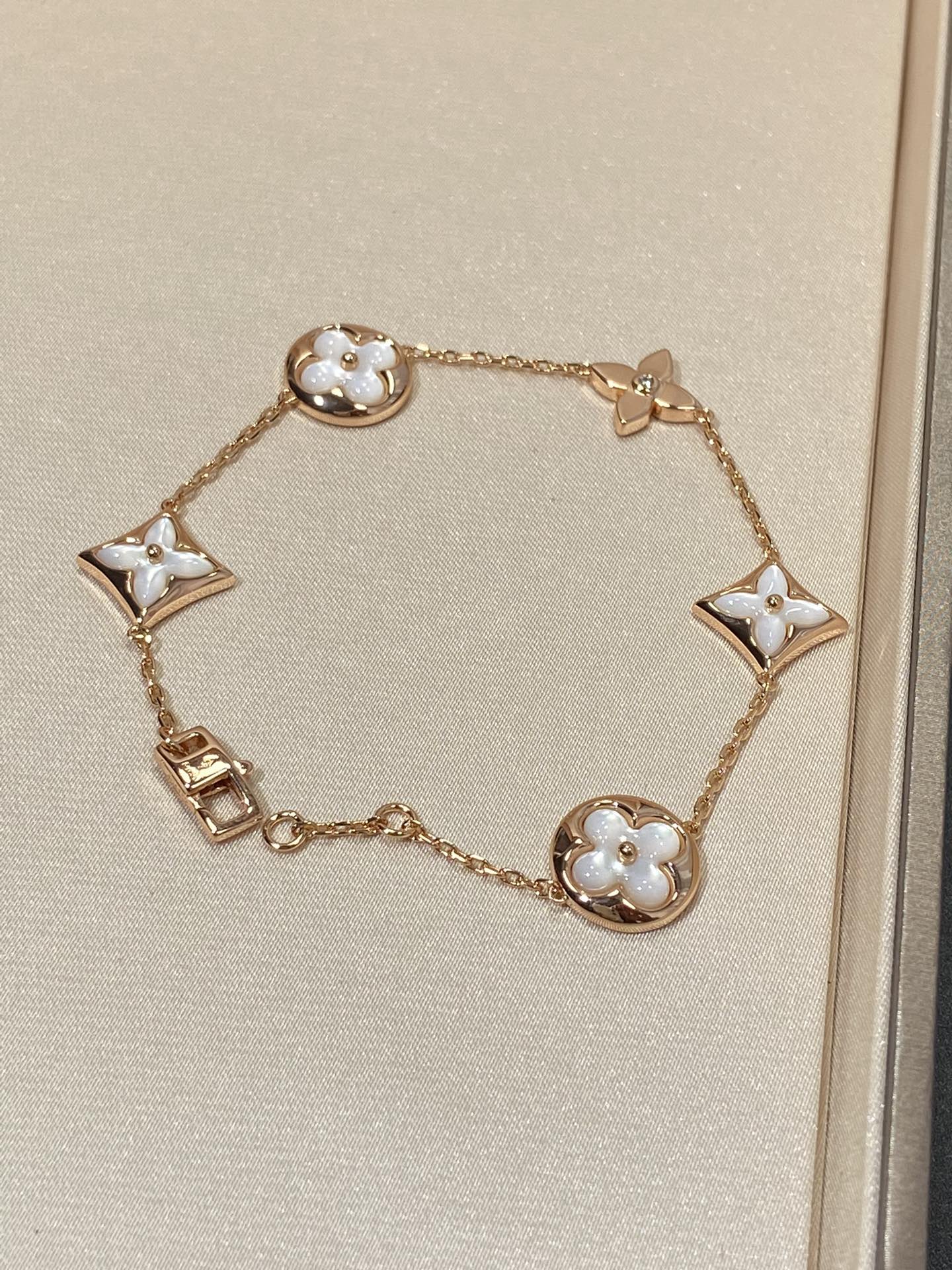 [BIJOUX]STAR AND SUN 5 MOTIF MOP PINK GOLD BRACELET