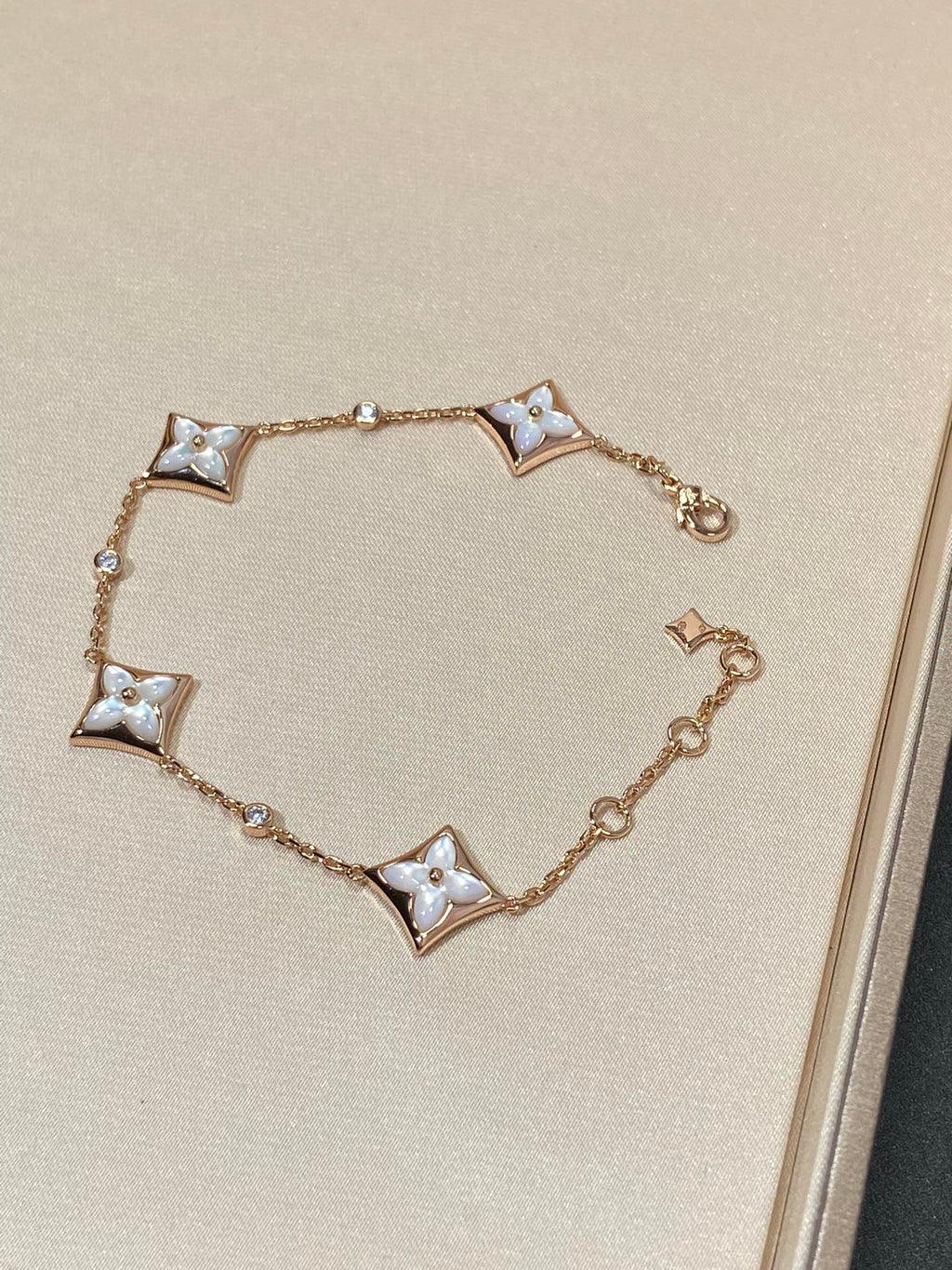 [BIJOUX]BRACELET EN OR ROSE DIAMANT ETOILES 4 MOTIFS