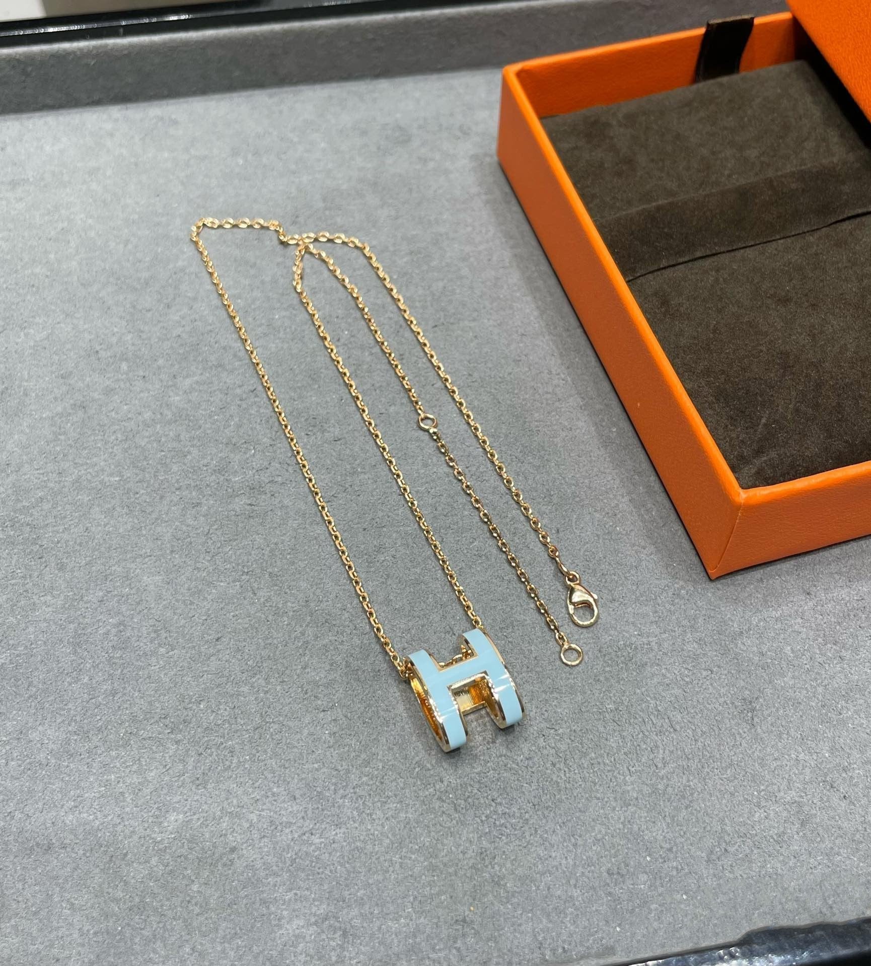 [BIJOUX]POP H SKY BLUE NECKLACE
