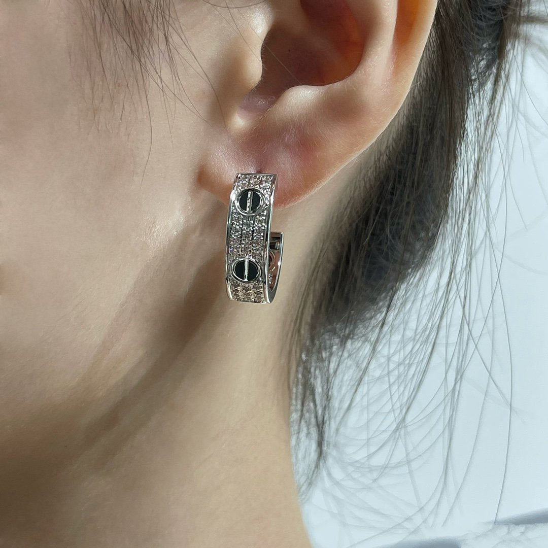 [BIJOUX]LOVE CERAMIC DIAMOND PAVED SILVER EARRINGS
