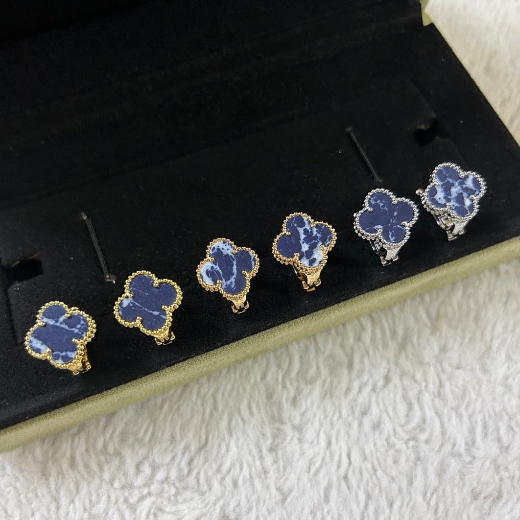 [Topon]CLOVER PIETERSITE MEDIUM STUD EARRINGS