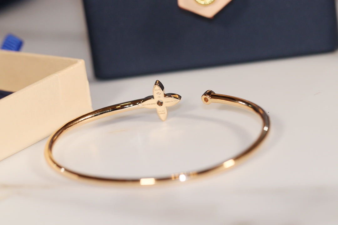 [BIJOUX] IDYLLE GOLD OPEN BRACELET DIAMOND PAVED