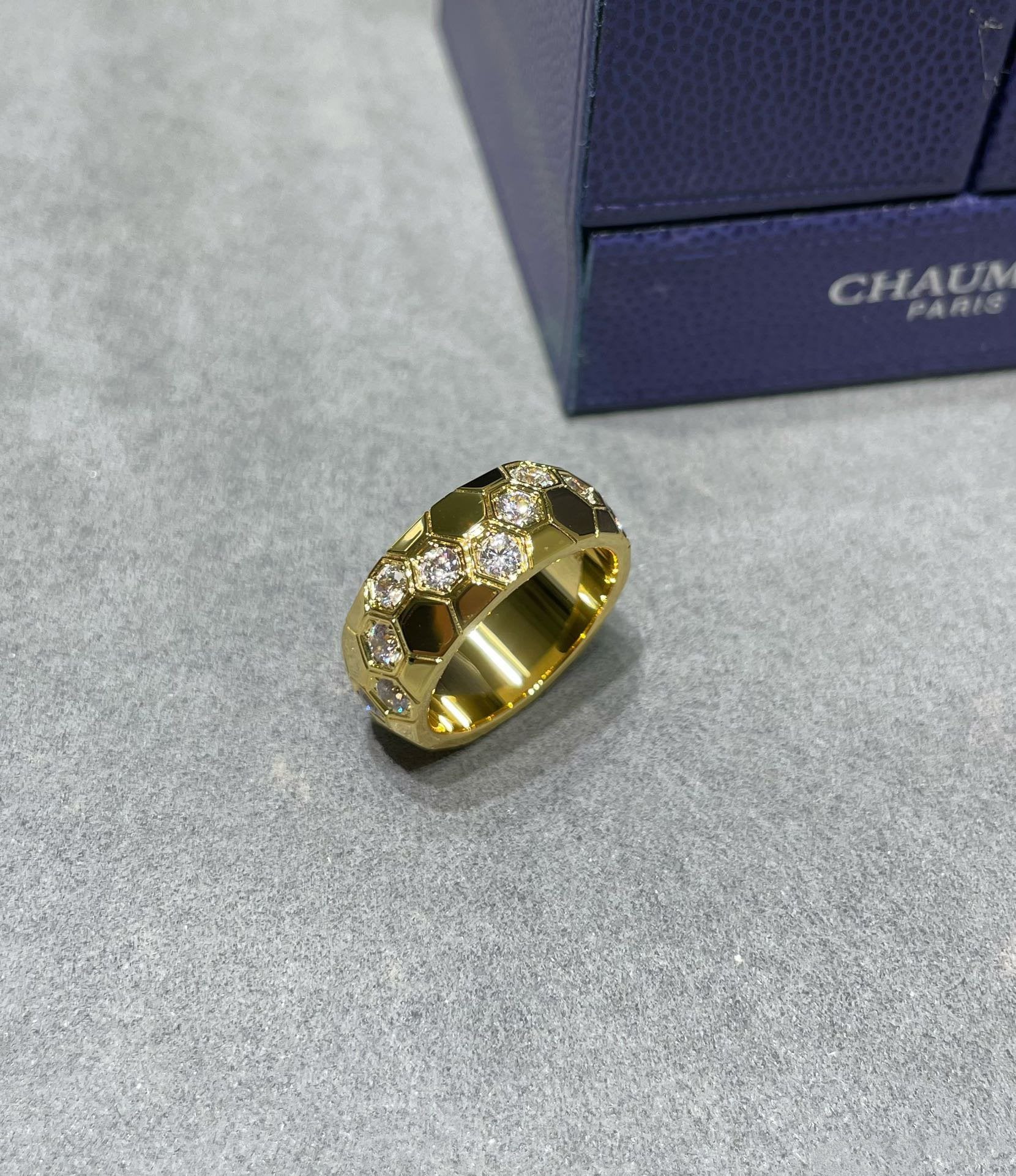 [BIJOUX] BAGUE GRANDE ABEILLE AMOUR DIAMANT