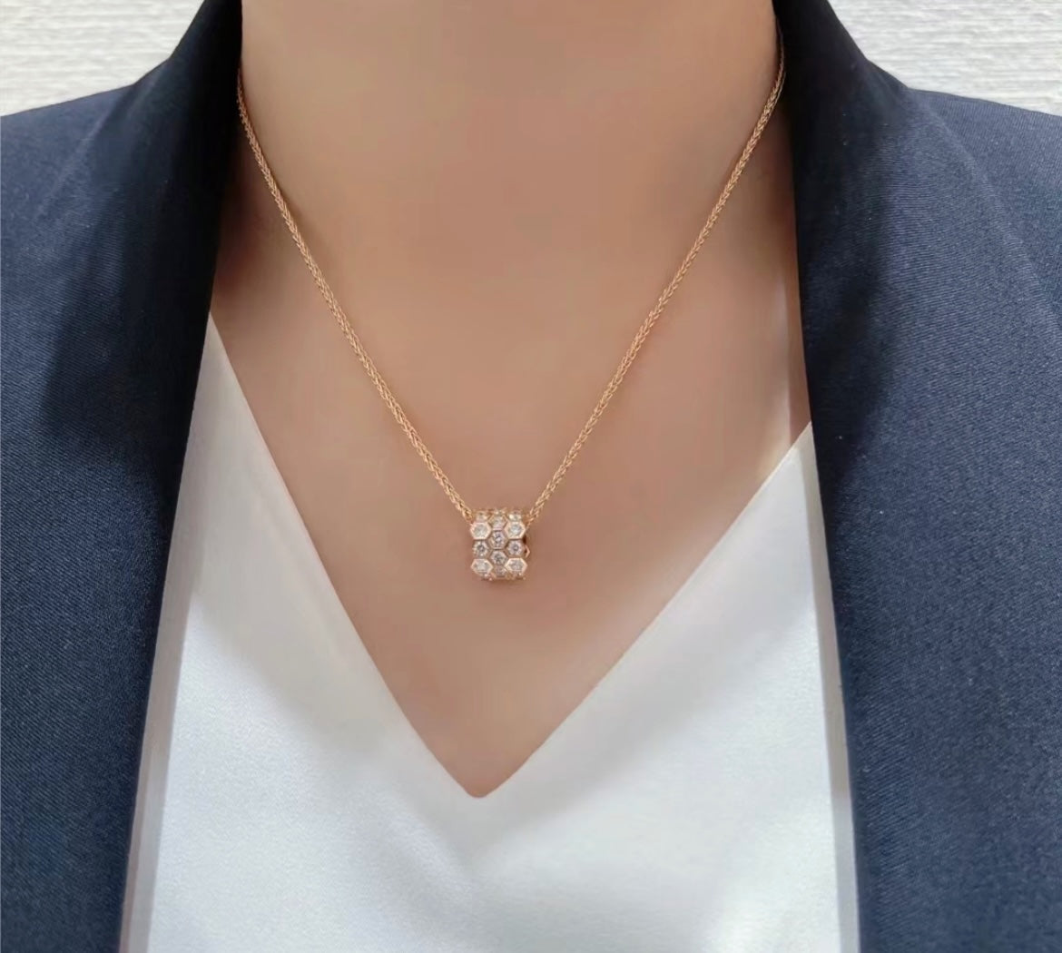 [BIJOUX]BEE LOVE DIAMOND PAVED 3 ROW NECKLACE