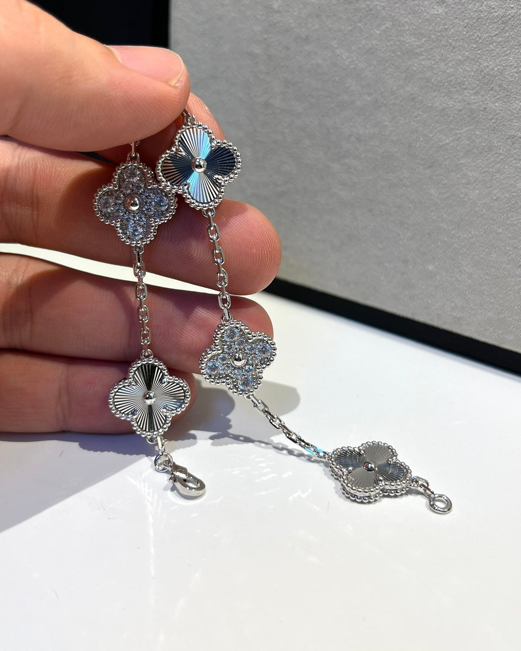 [BIJOUX]BRACELET ARGENT DIAMANT 5 MOTIFS TRÈFLE