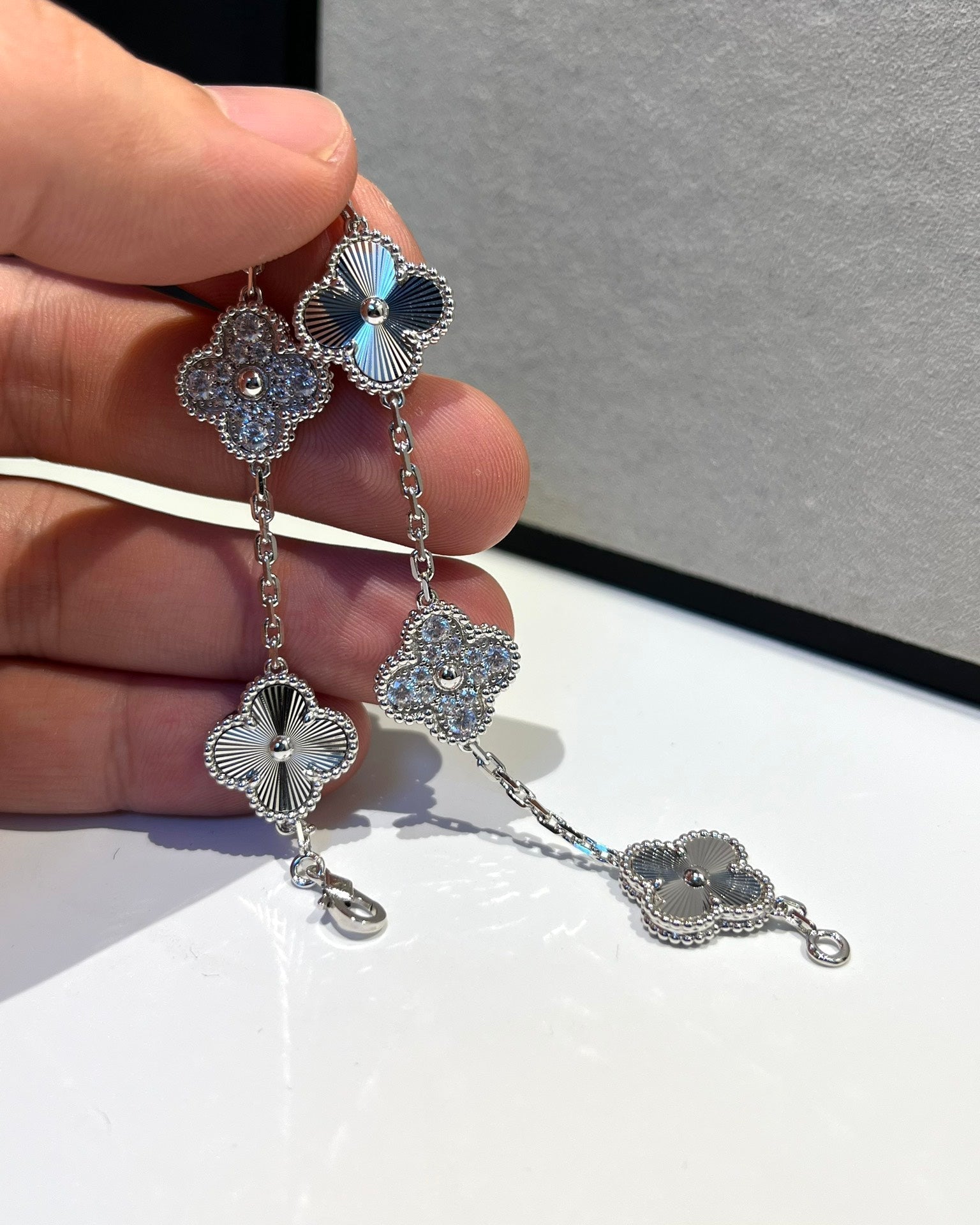 [BIJOUX]BRACELET ARGENT DIAMANT 5 MOTIFS TRÈFLE