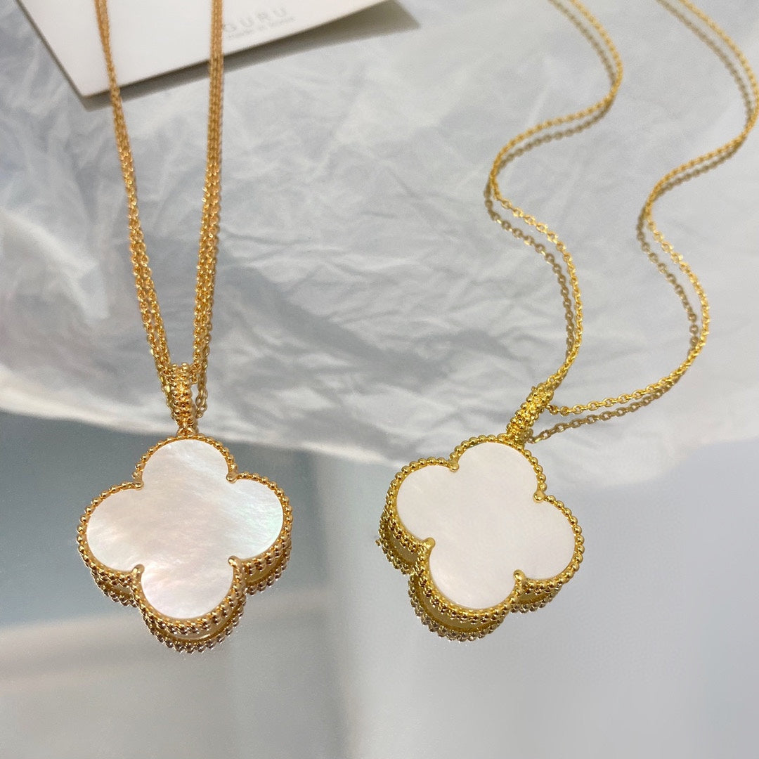 [Topon]CLOVER 25MM MOP LARGE PENDANT NECKLACE