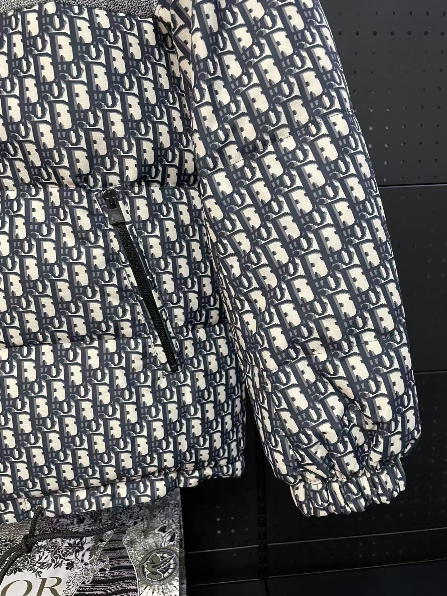 [BIJOUX]FW21 ALL-OVER PRINT REVERSIBLE HOODED COTTON JACKE BLACK