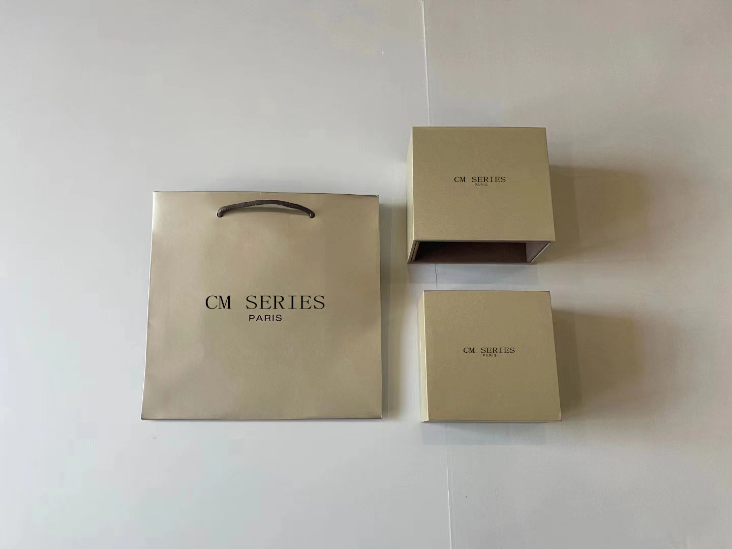 [Commande personnalisée] Coffret cadeau de bijoux de la série CM