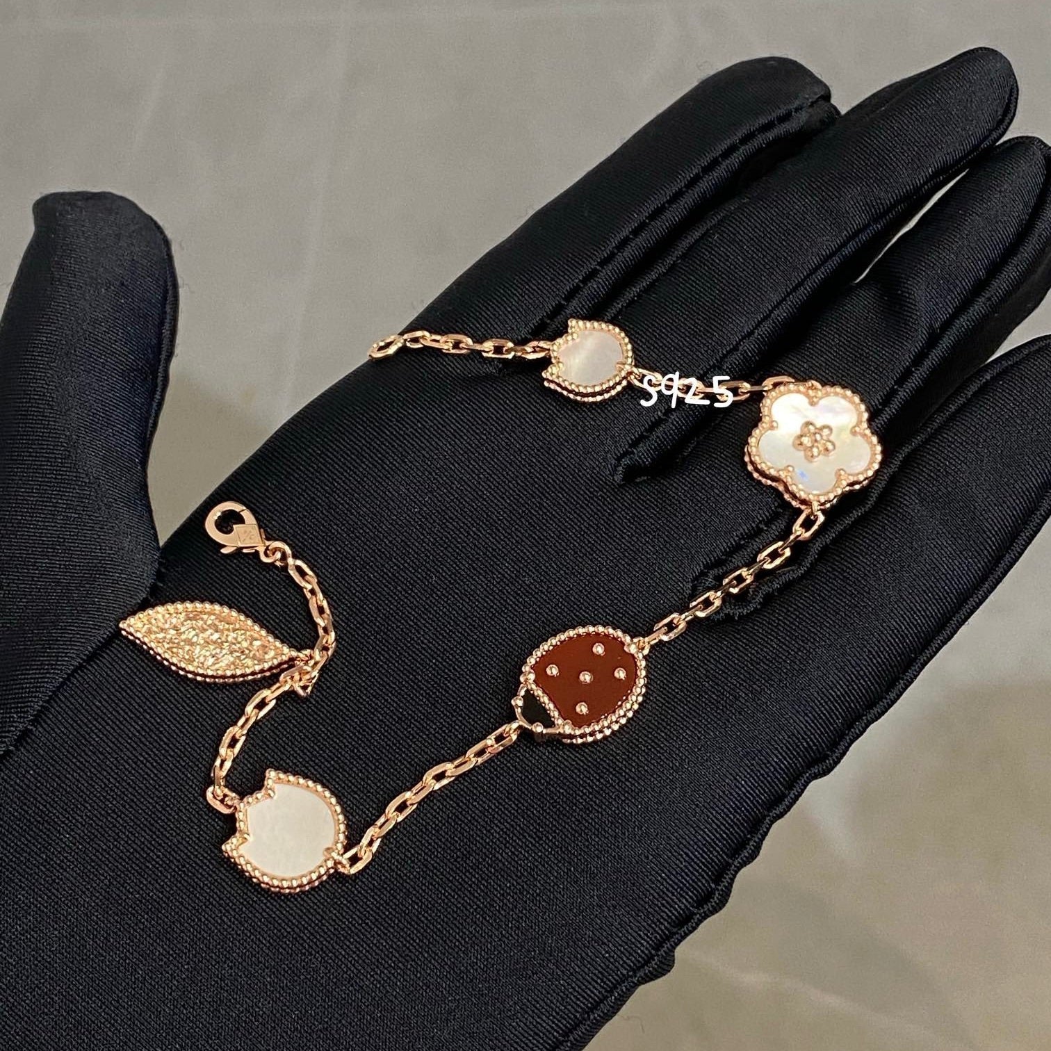 [BIJOUX]LUCKY SPRING 5 MOTIF BRACELET