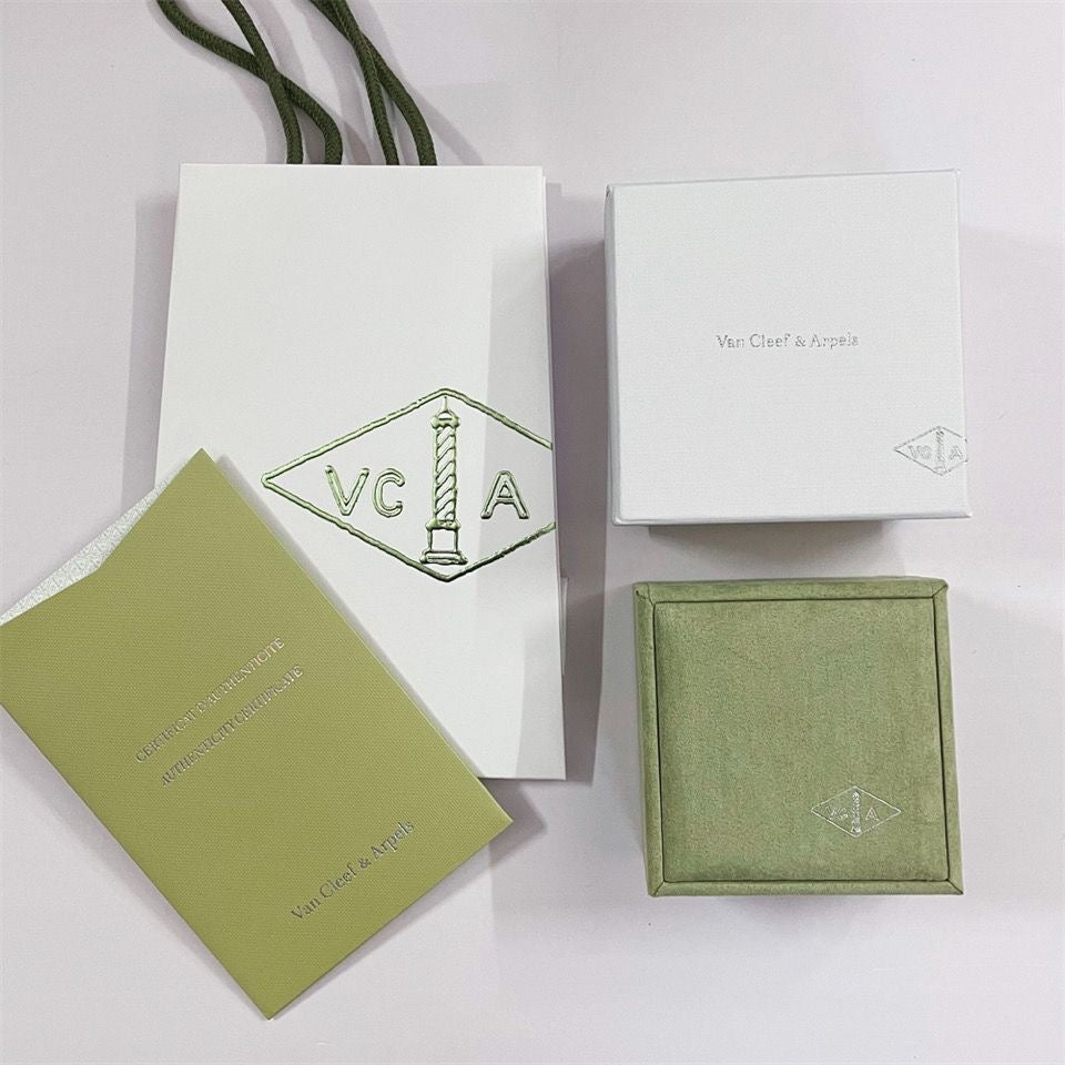 [BIJOUX]Coffret Cadeau Bague Collier Bracelet Trèfle Van Cleef & Arpels