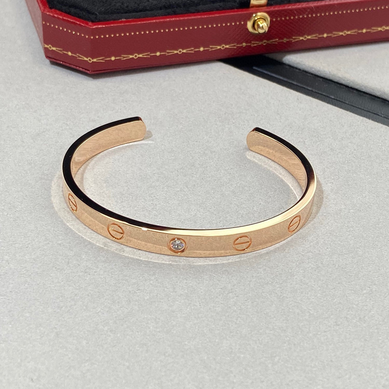[BIJOUX]LOVE BRACELET 6.1MM 1 DIAMOND OPEN CUFF