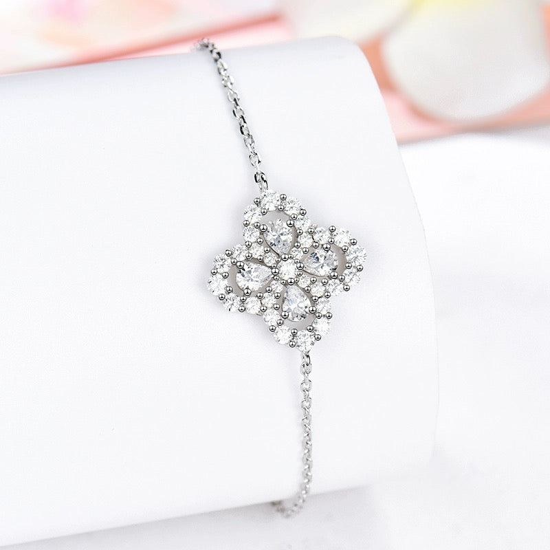 [BIJOUX]LOOP BRACELET FULL MOTIF DIAMOND 16MM SILVE