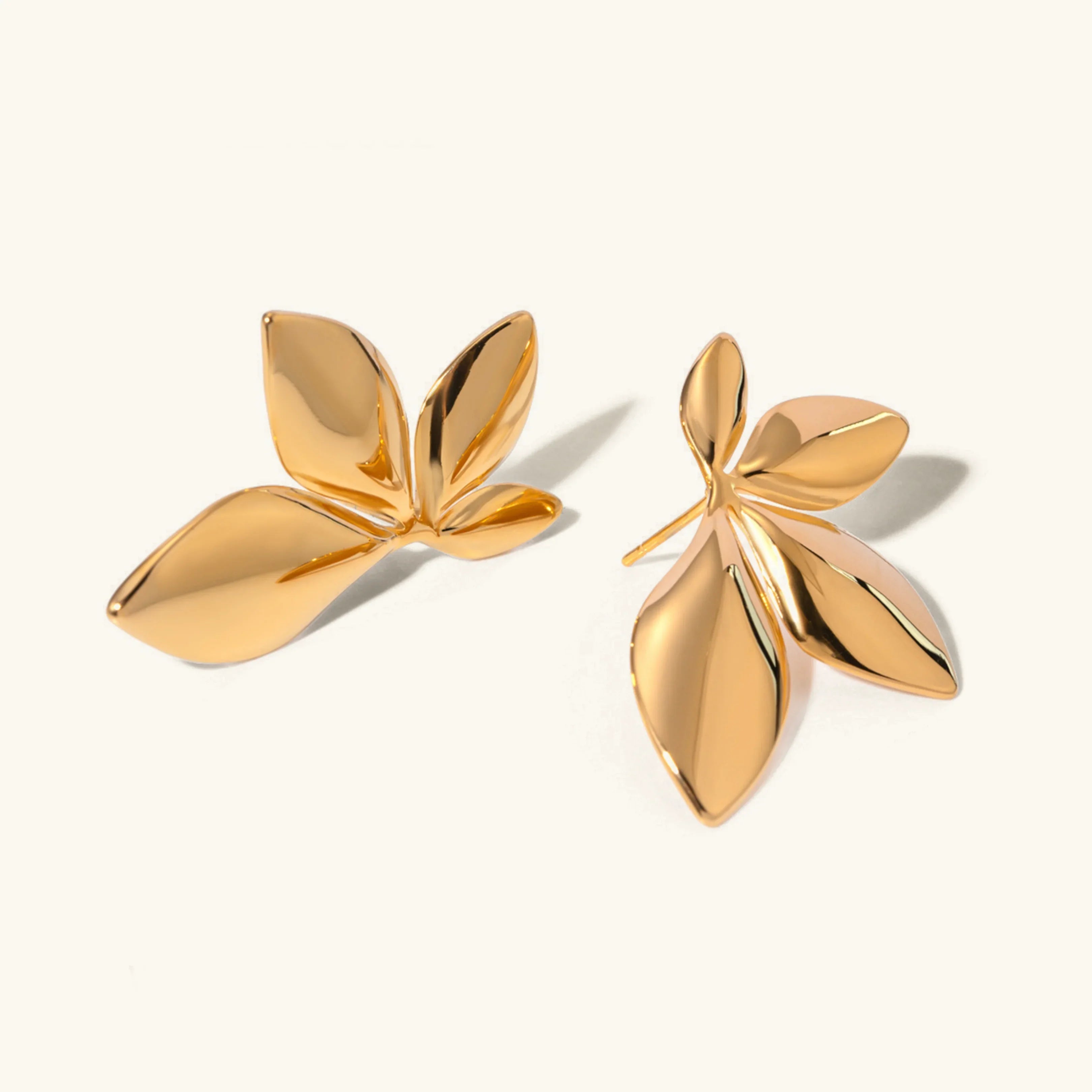 [Topon]Velle Gold Petal Earrings