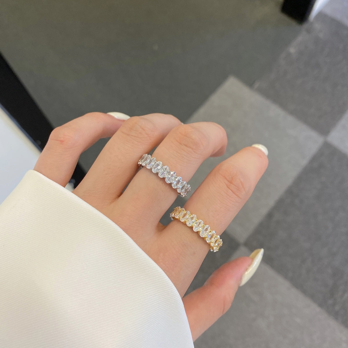 [Goodv]Ornate Oval Cut Tennis Ring