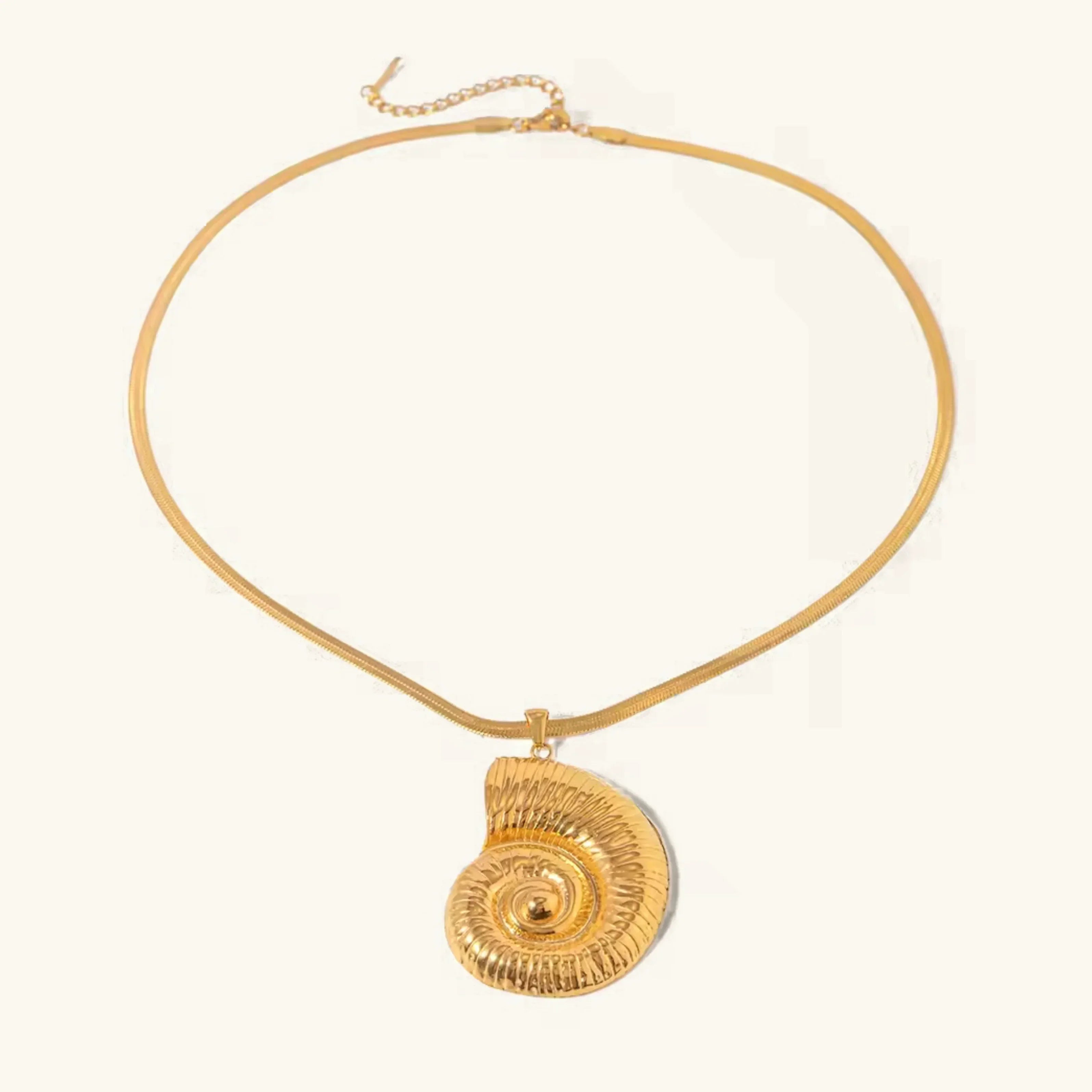 [Topon]Cascadia Nautilus Gold Necklace