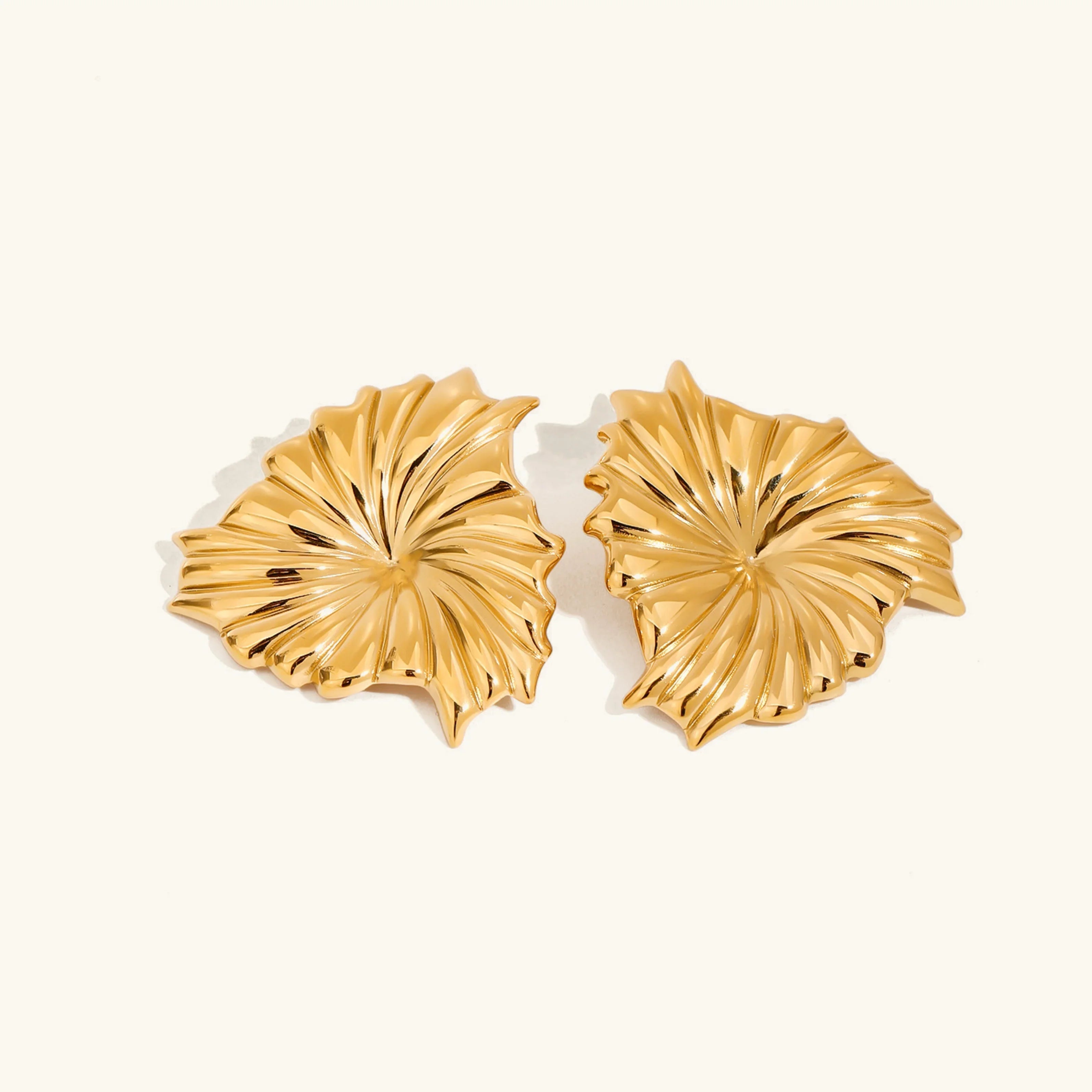 [Topon]Rafaela Sculpted Petal Gold Earrings