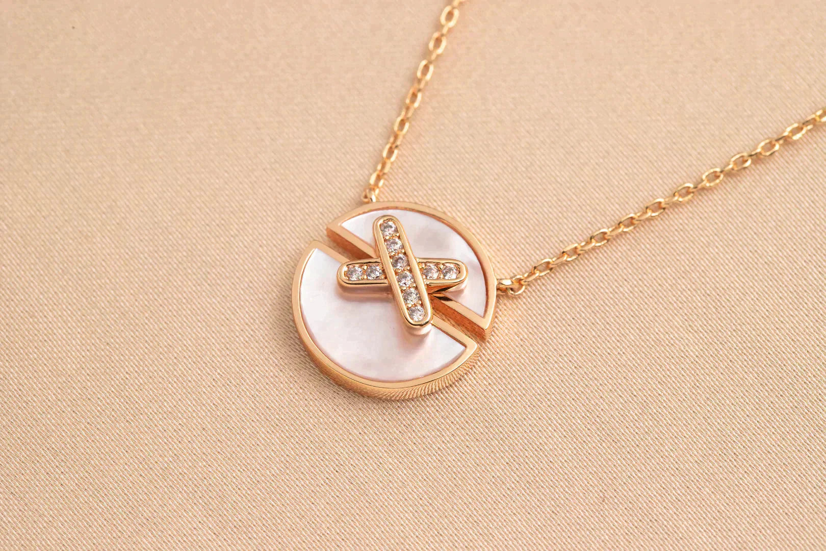 [BIJOUX]COLLIER JEUX DE DIAMANTS OR ROSE