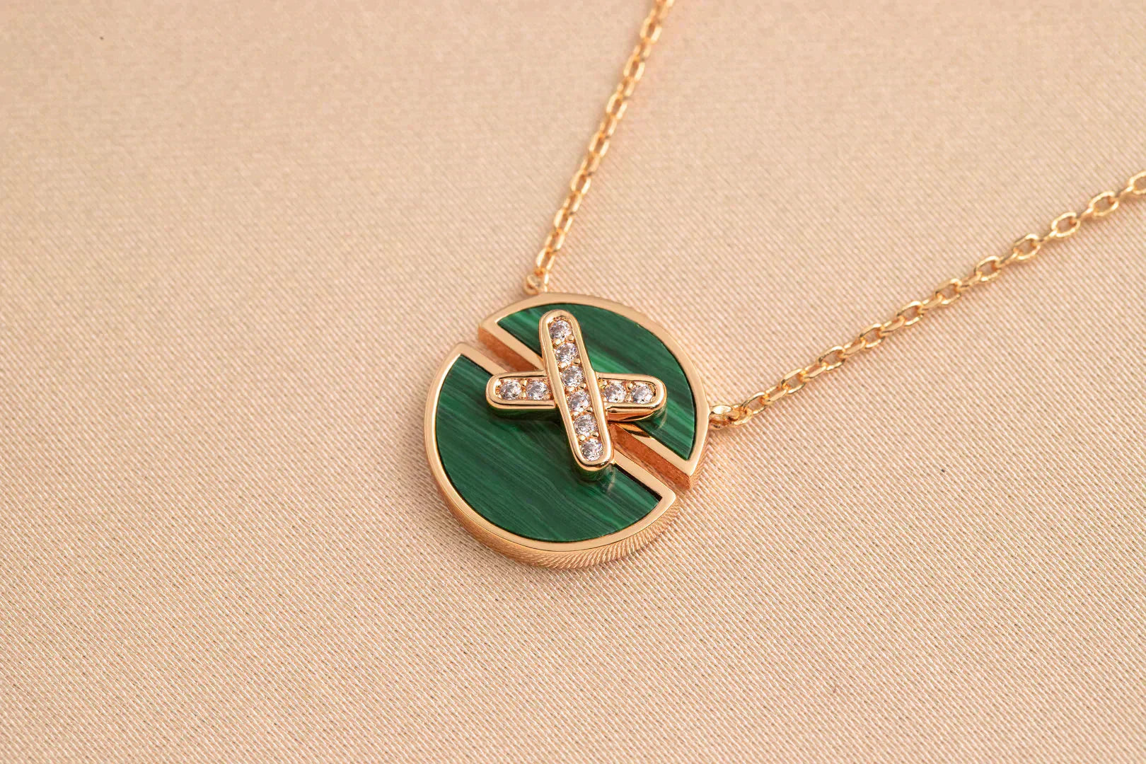 [BIJOUX]COLLIER JEUX DE DIAMANTS OR ROSE