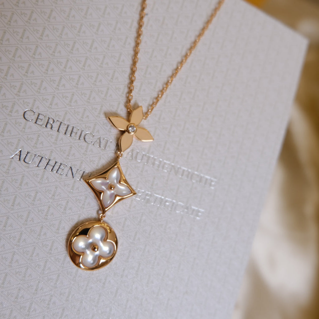 [BIJOUX]COLOR BLOSSOM LARIAT NECKLACE PINK GOLD WHITE MOTHER PEARL AND DIAMOND
