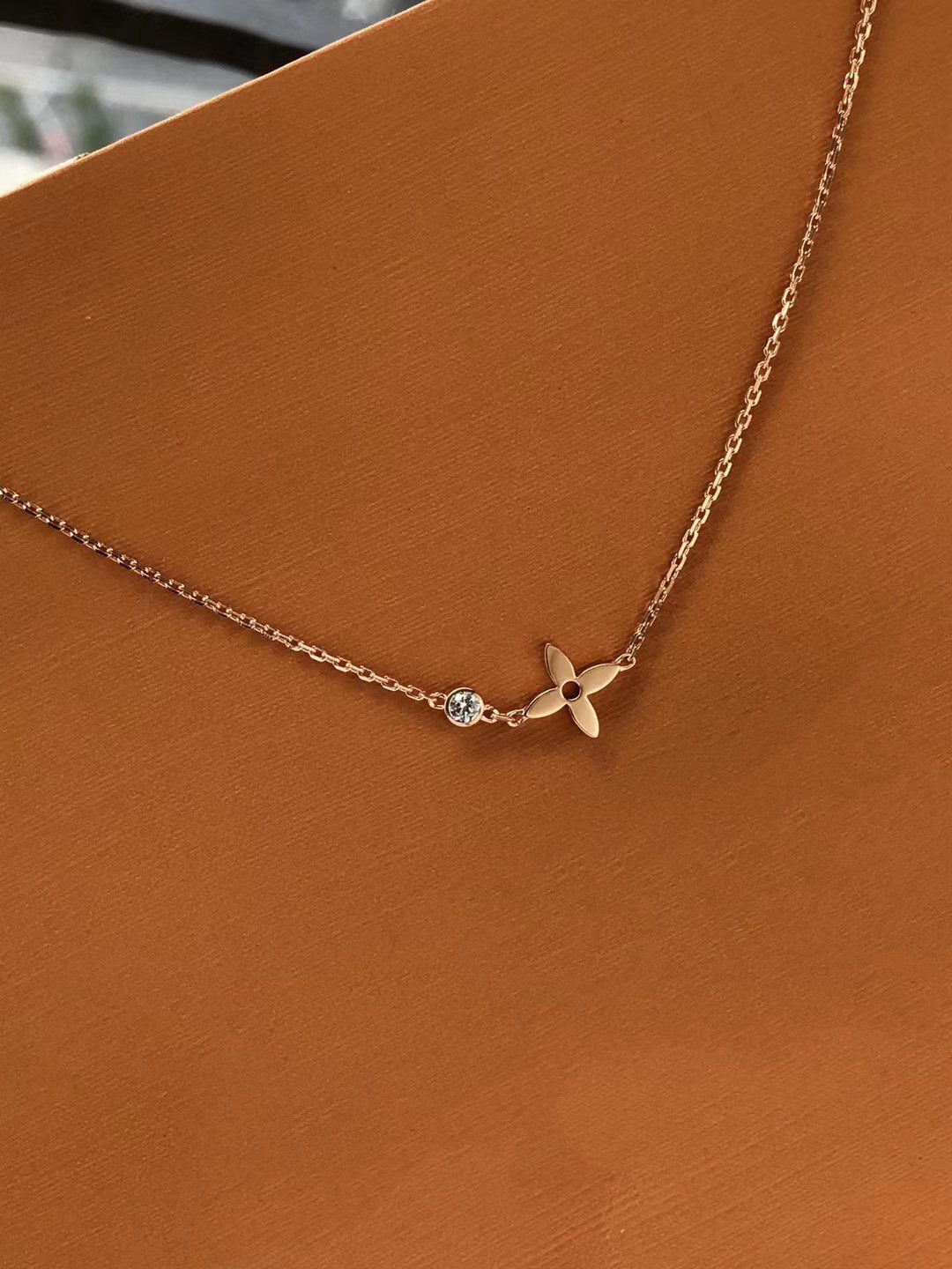 [BIJOUX]BLOSSOM PENDANT PINK GOLD AND DIAMOND