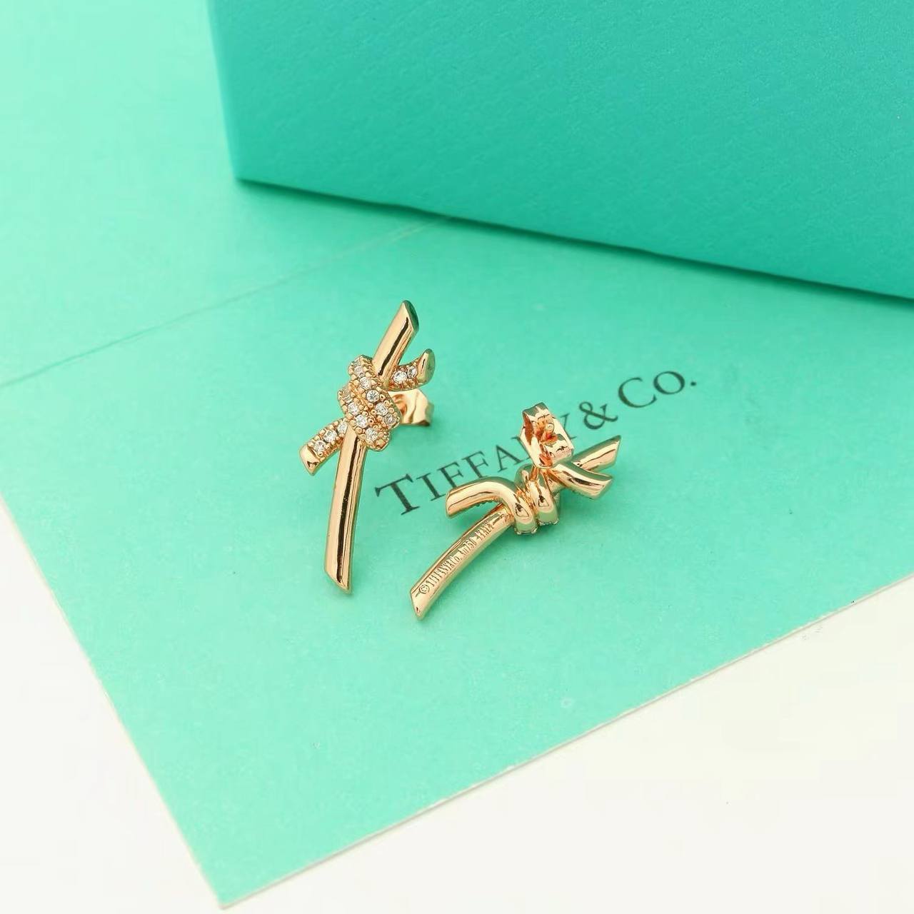 TF Margin Earrings