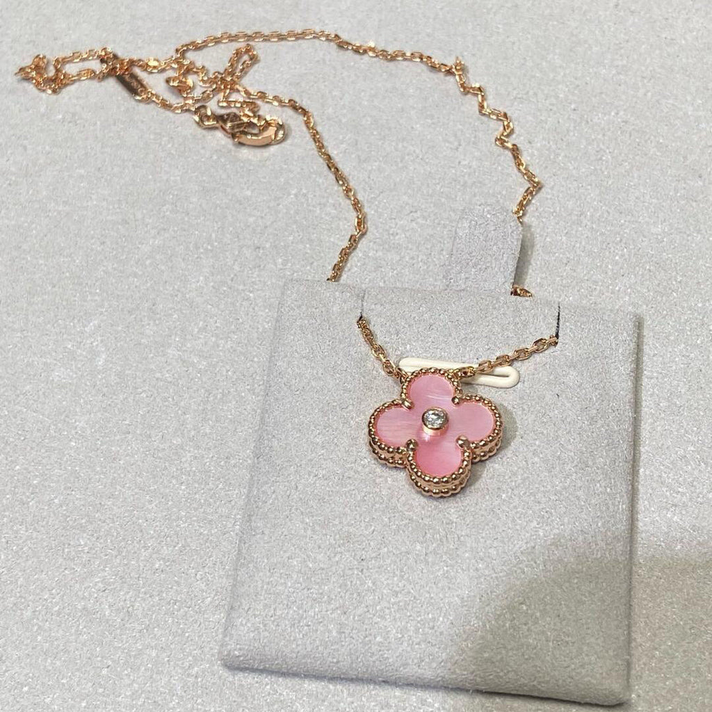 [BIJOUX]COLLIER TRÈFLE 15 MM NACRE ROSE DIAMANT