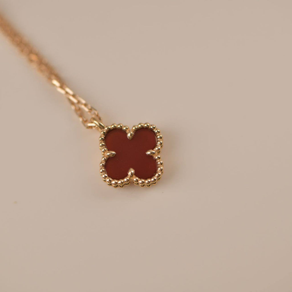 [Topon]CLOVER MINI 9.5MM WHITE CARNELIANS NECKLACE